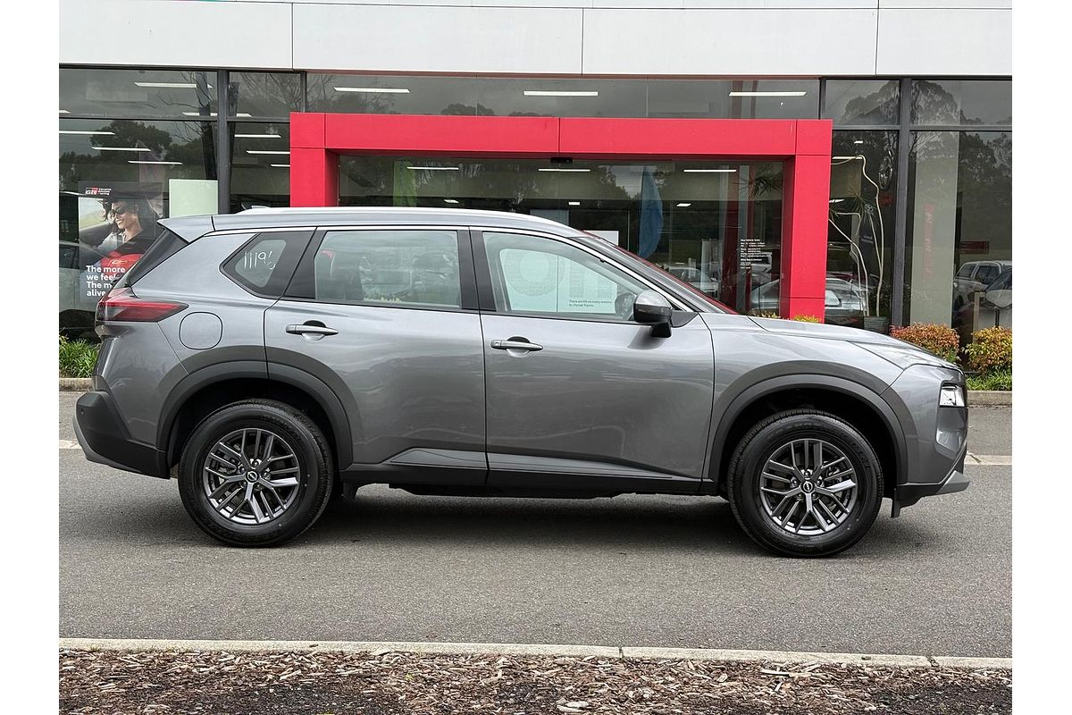 2024 Nissan X-TRAIL ST T33