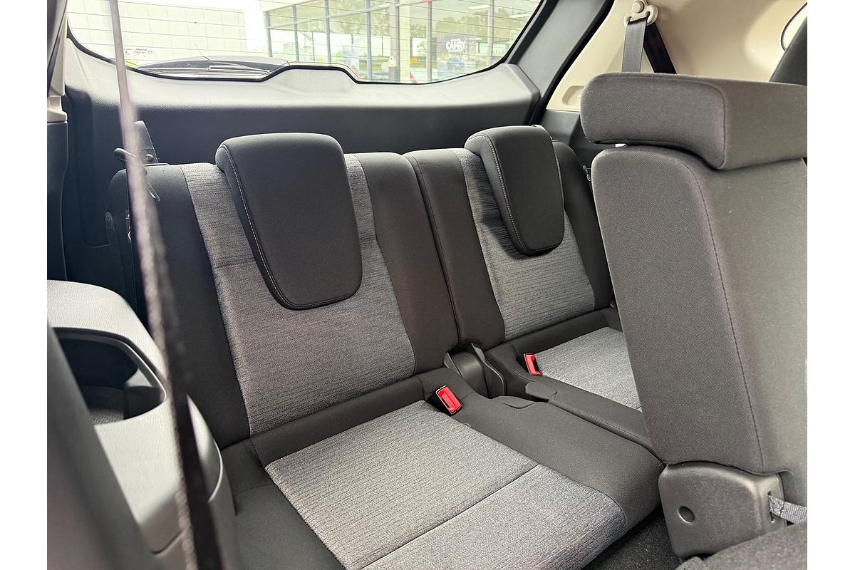 2024 Nissan X-TRAIL ST T33