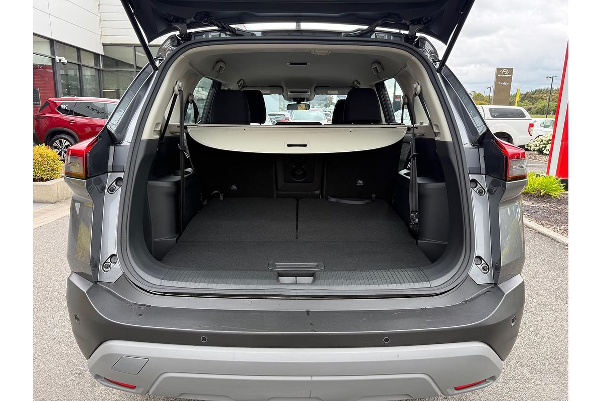 2024 Nissan X-TRAIL ST T33