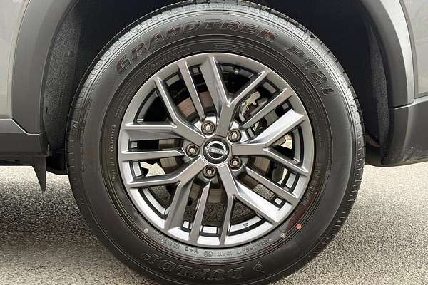 2024 Nissan X-TRAIL ST T33