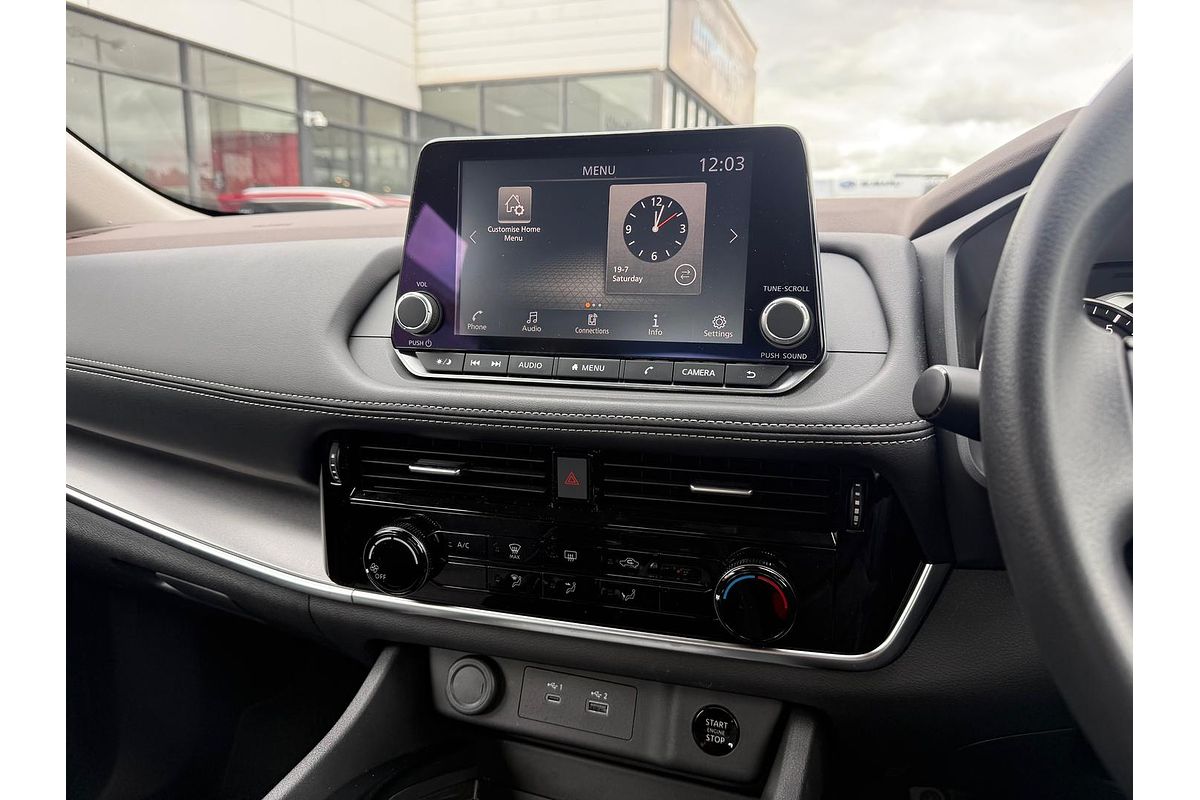 2024 Nissan X-TRAIL ST T33