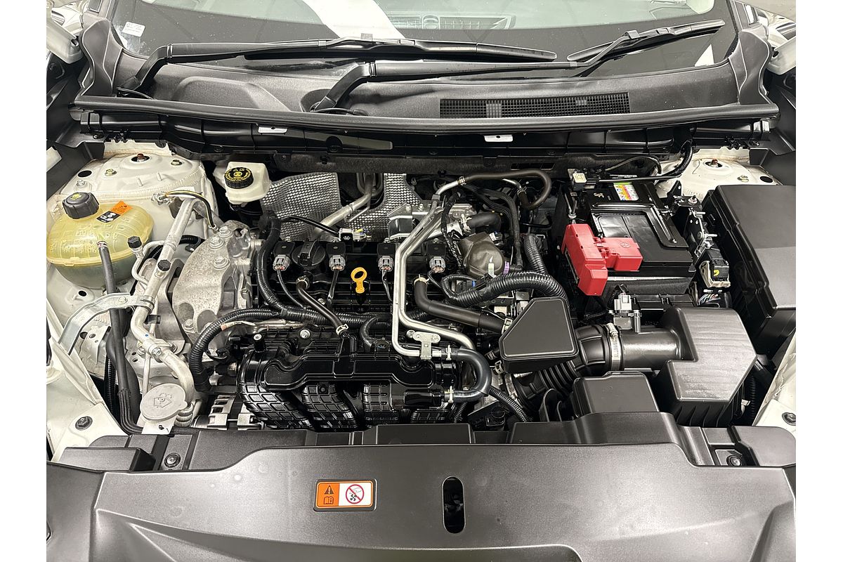 2023 Mitsubishi Outlander LS ZM