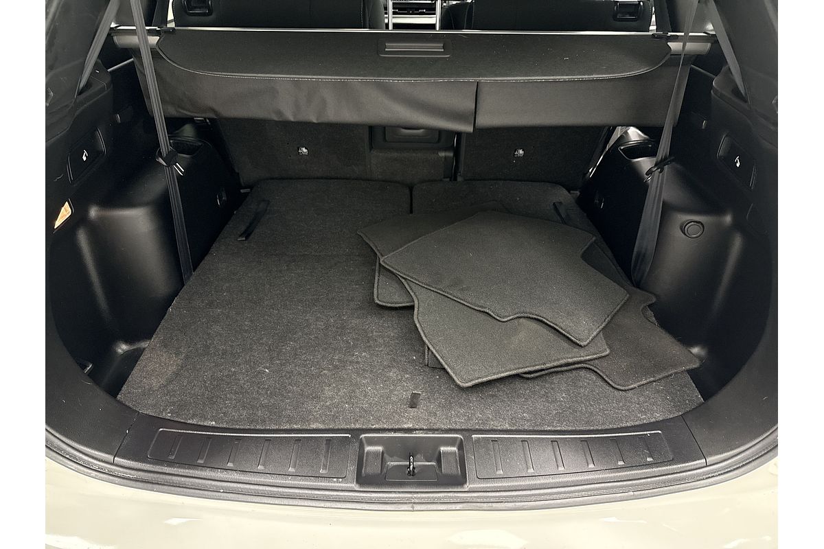 2023 Mitsubishi Outlander LS ZM