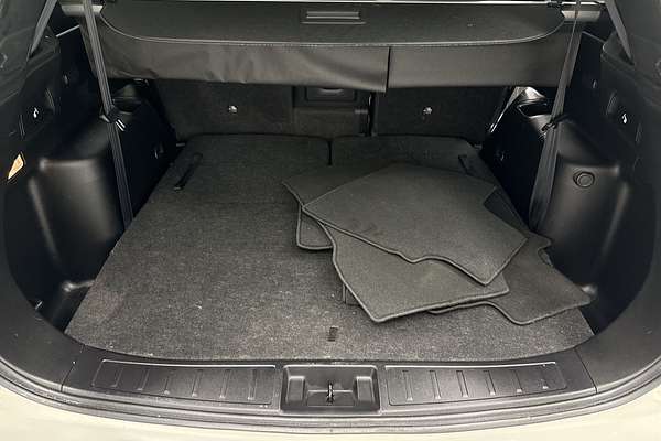 2023 Mitsubishi Outlander LS ZM