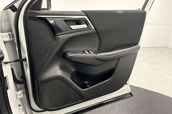 2023 Mitsubishi Outlander LS ZM