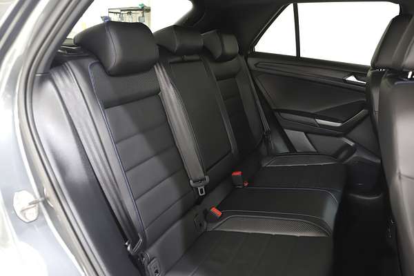 2023 Volkswagen T-Roc R D11