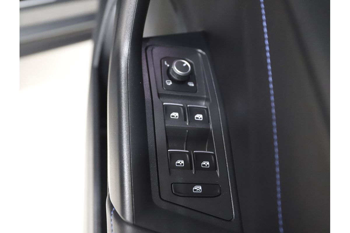 2023 Volkswagen T-Roc R D11