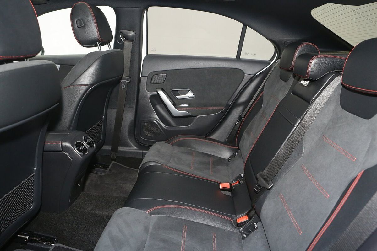 2021 Mercedes-Benz A-Class A250 V177