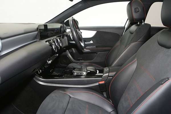 2021 Mercedes-Benz A-Class A250 V177