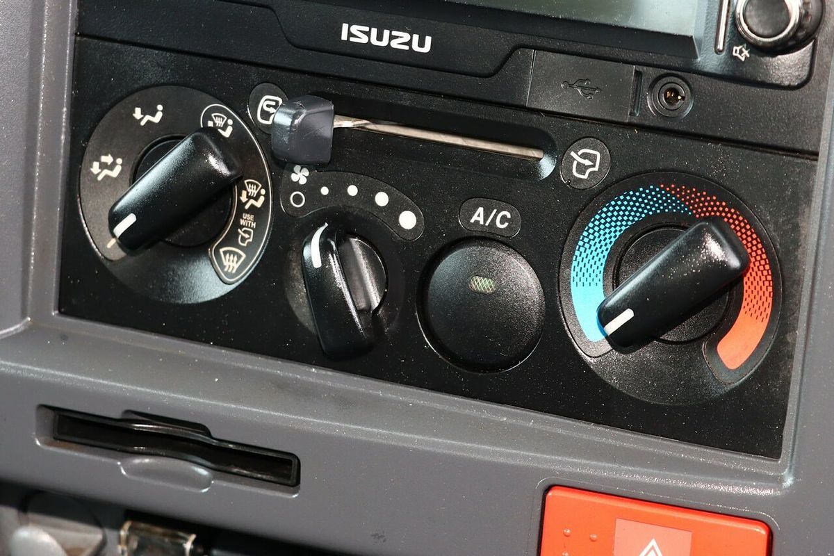 2019 Isuzu NLR 45-150 (SWB) N MY18 REAR WHEEL DRIVE