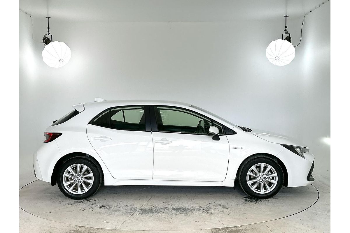 2022 Toyota Corolla Ascent Sport Hybrid ZWE211R