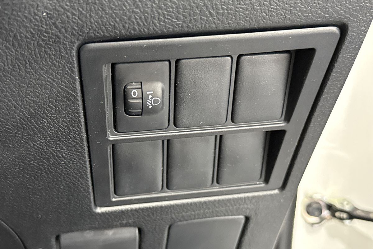 2025 Toyota Hilux Workmate TGN121R