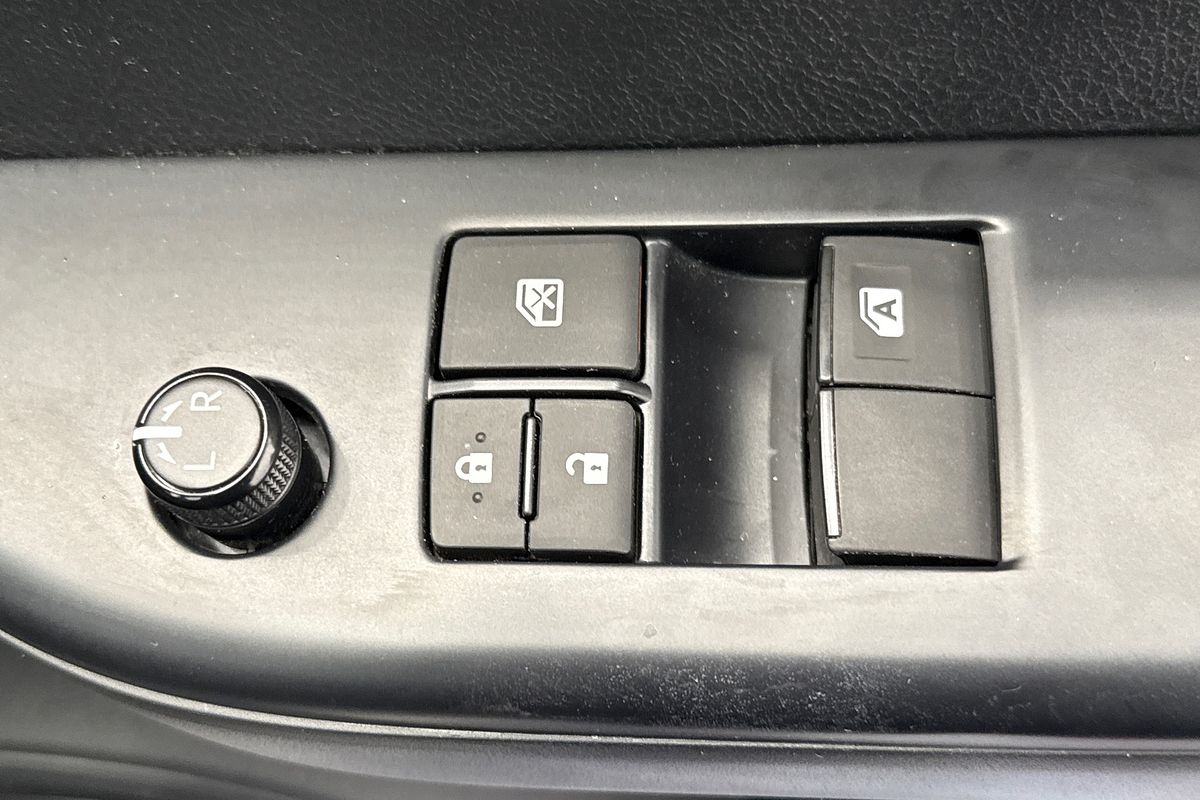 2025 Toyota Hilux Workmate TGN121R