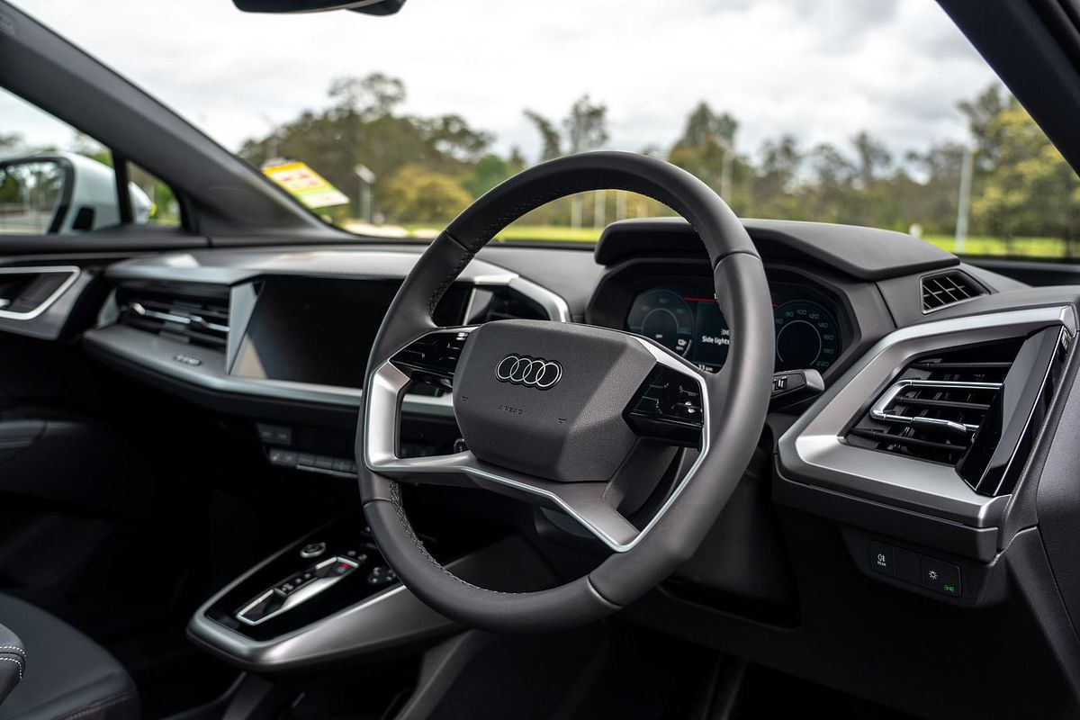 2025 Audi Q4 e-tron 45 F4