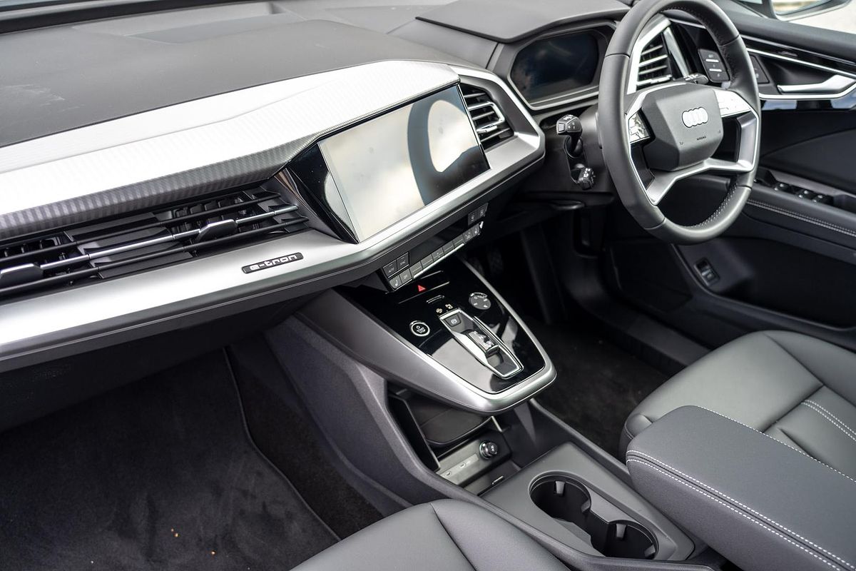 2025 Audi Q4 e-tron 45 F4