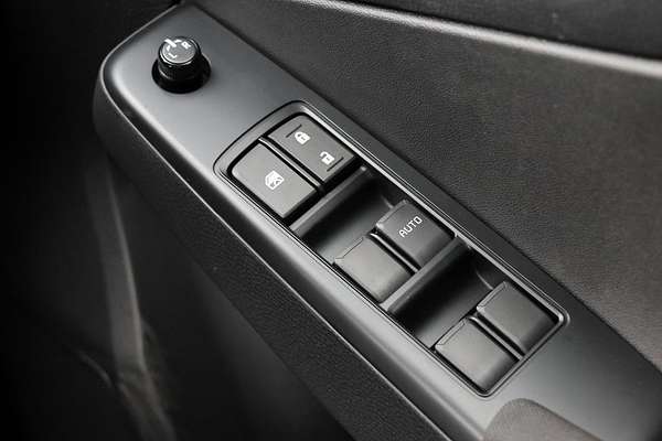 2025 Isuzu D-MAX SX 4X4