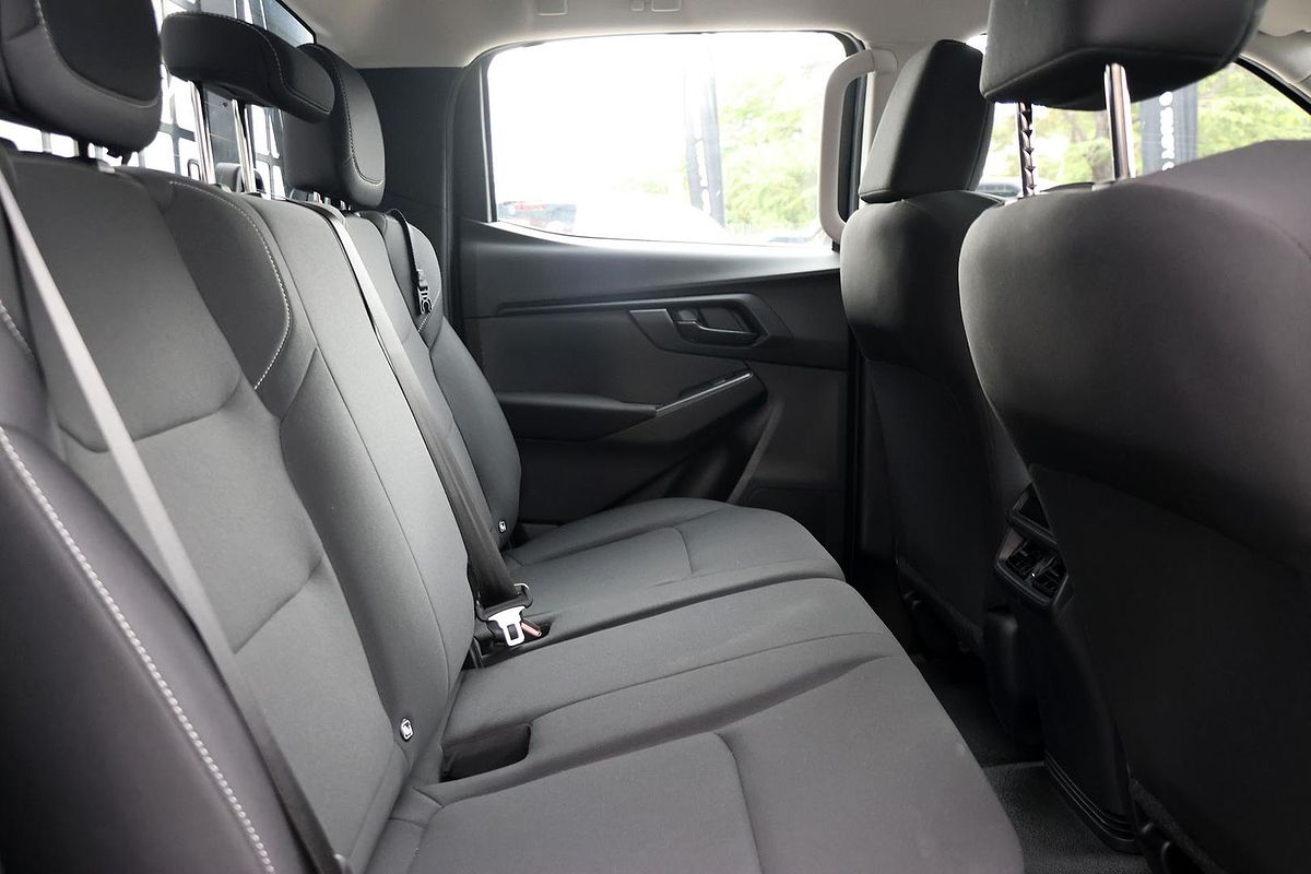 2025 Isuzu D-MAX SX 4X4