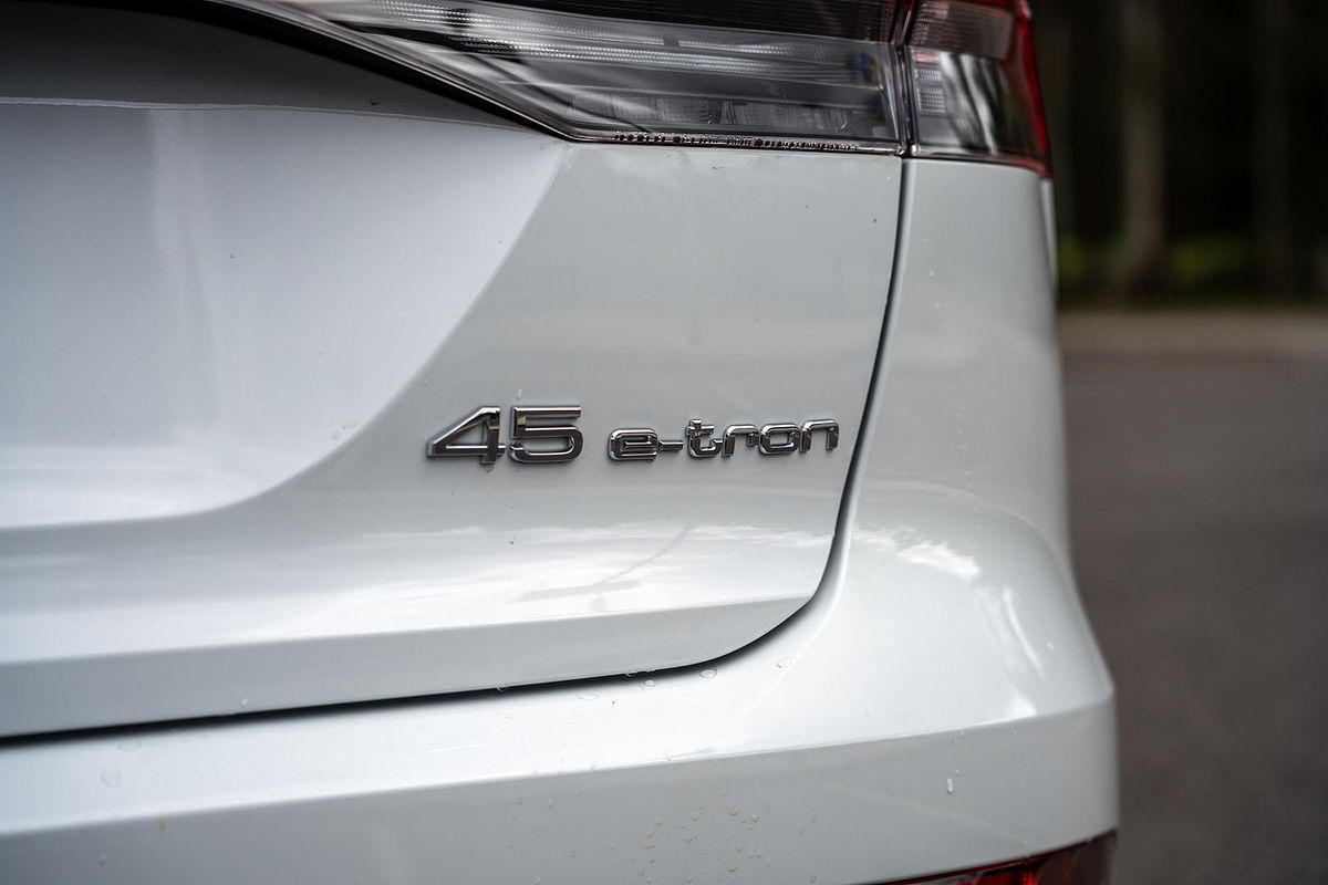 2025 Audi Q4 e-tron 45 F4