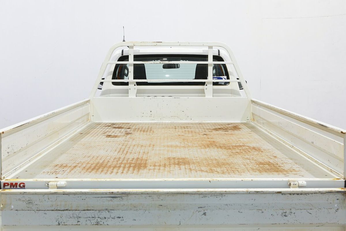 2017 Toyota Hilux Workmate TGN121R Rear Wheel Drive