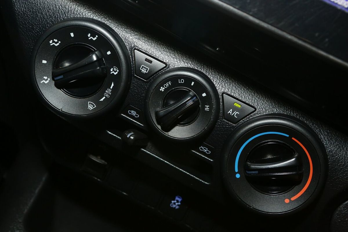 2017 Toyota Hilux Workmate TGN121R Rear Wheel Drive