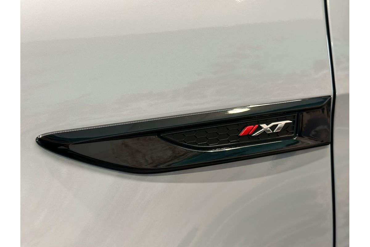 2025 Isuzu MU-X X-TERRAIN