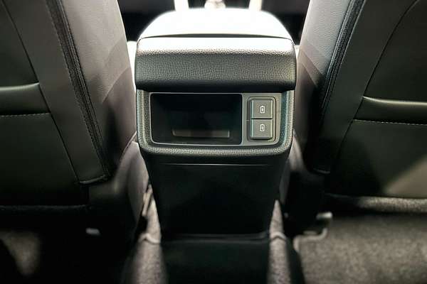 2025 Isuzu MU-X X-TERRAIN