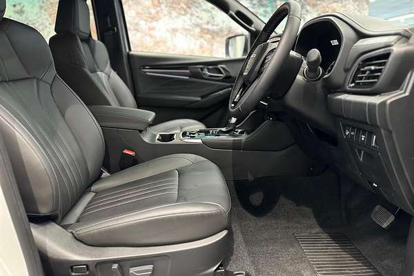 2025 Isuzu MU-X LS-T