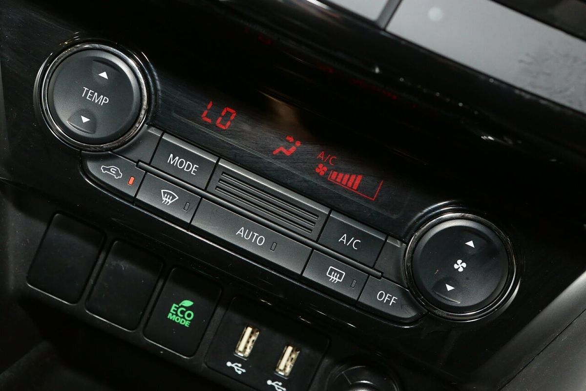 2023 Mitsubishi Eclipse Cross LS YB