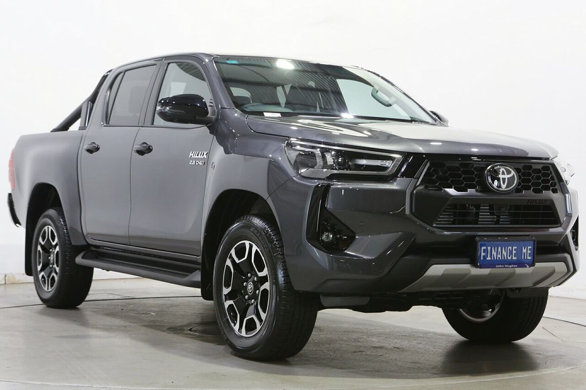 2025 Toyota Hilux SR5 48V GUN126R 4X4