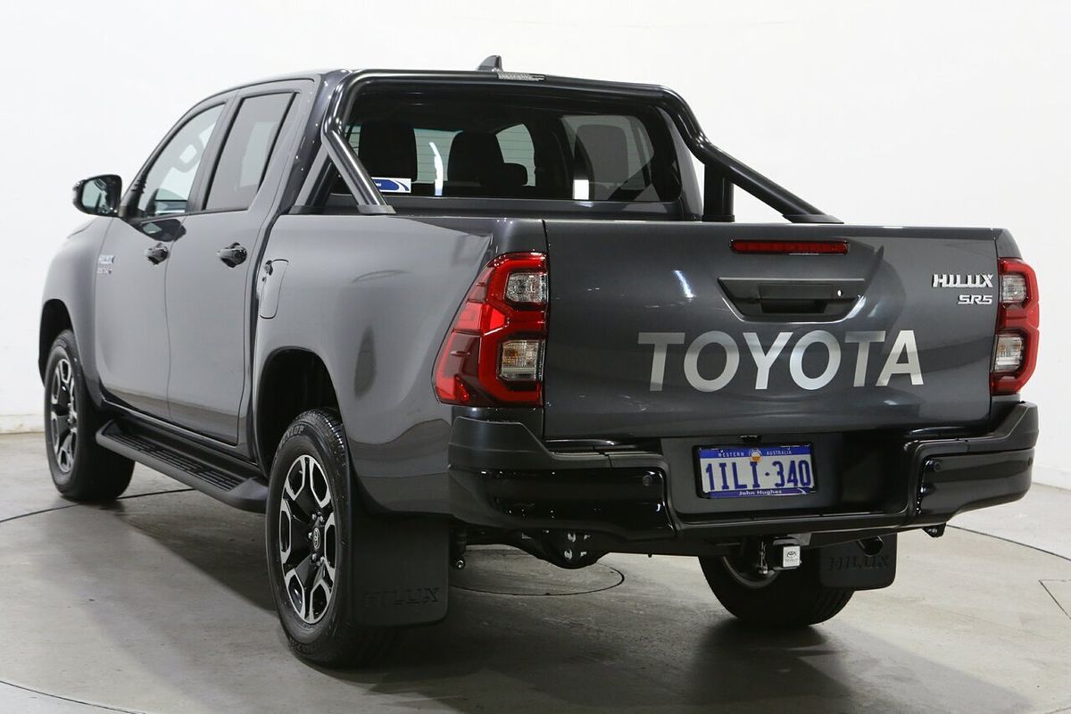 2025 Toyota Hilux SR5 48V GUN126R 4X4
