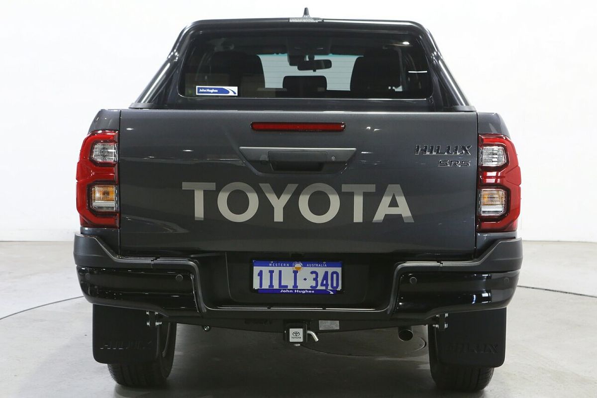 2025 Toyota Hilux SR5 48V GUN126R 4X4