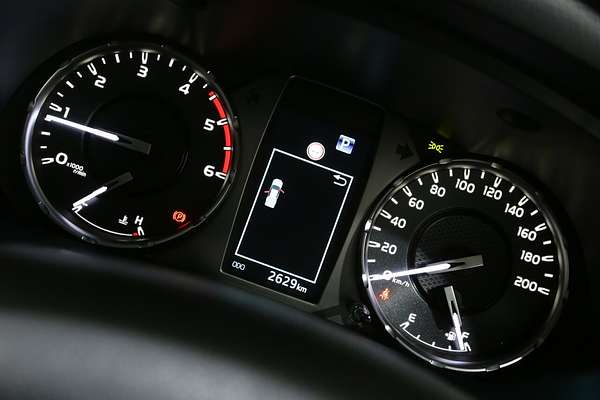 2025 Toyota Hilux SR5 48V GUN126R 4X4