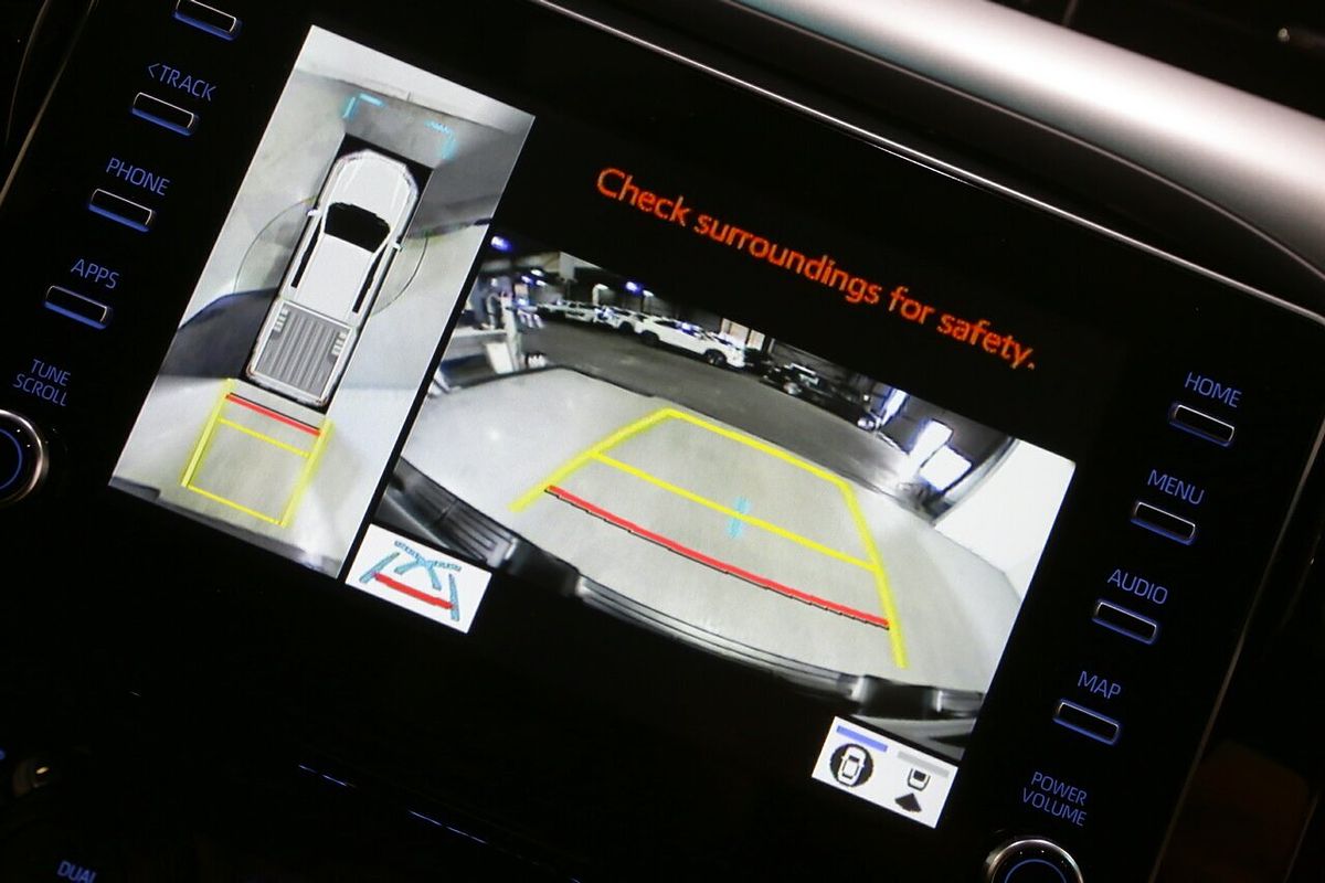 2025 Toyota Hilux SR5 48V GUN126R 4X4