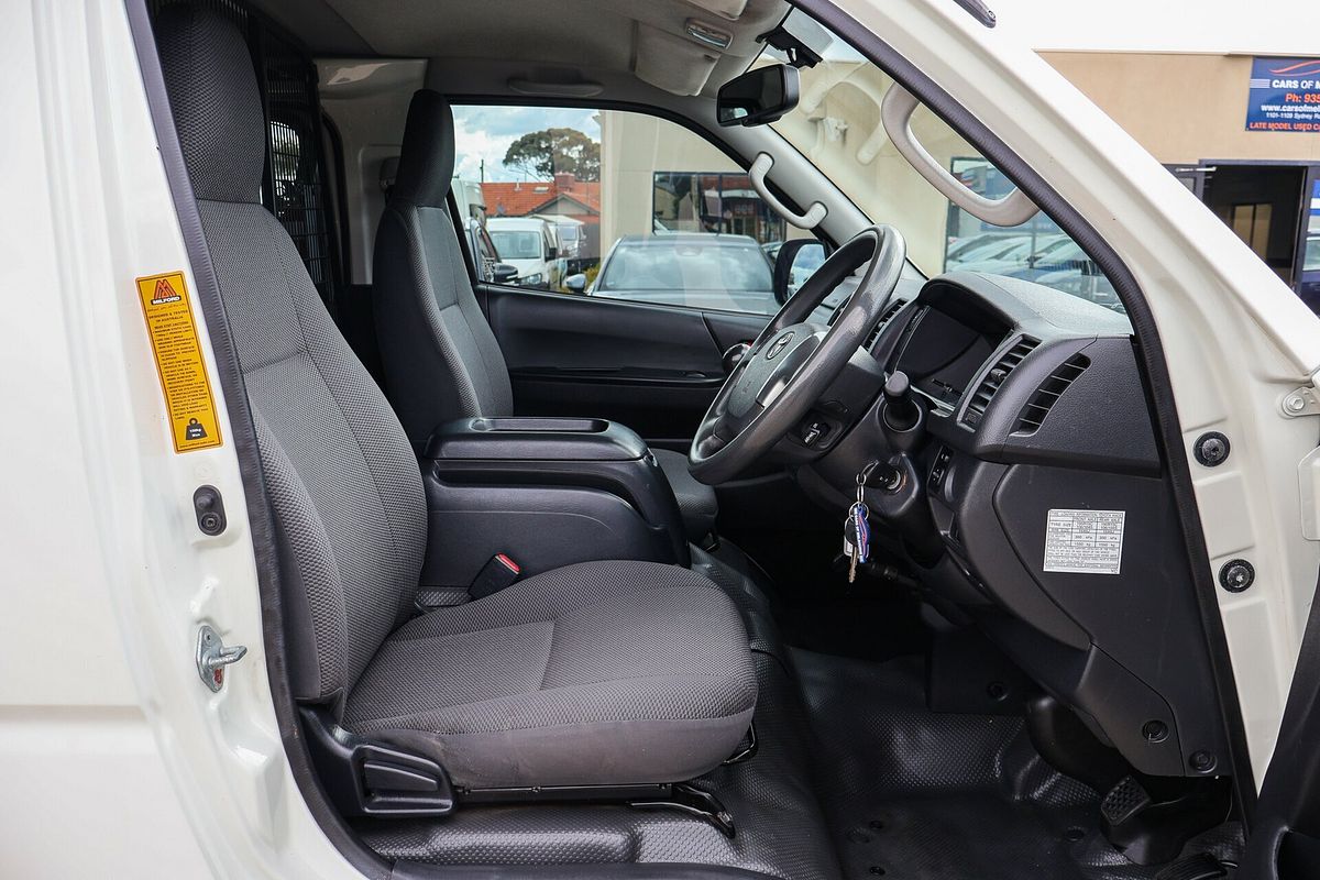 2018 Toyota Hiace KDH201R LWB