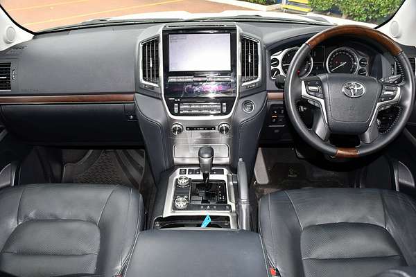 2020 Toyota Landcruiser Sahara VDJ200R