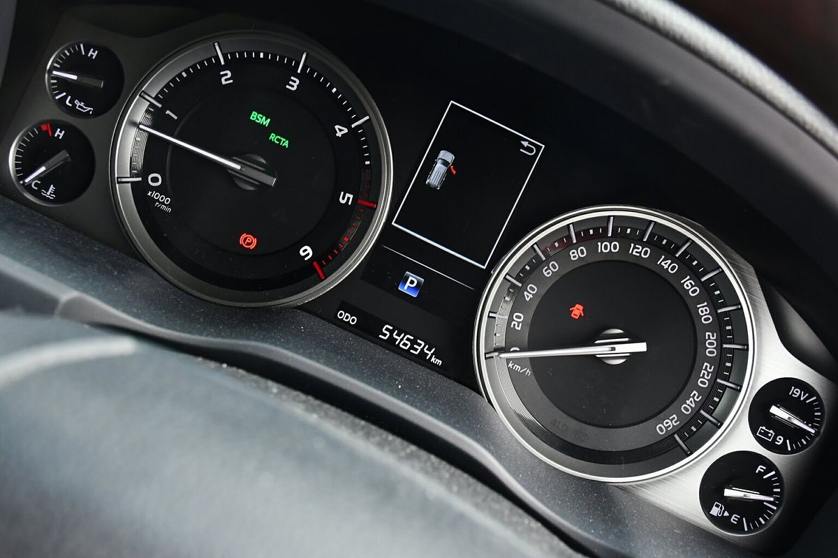 2020 Toyota Landcruiser Sahara VDJ200R