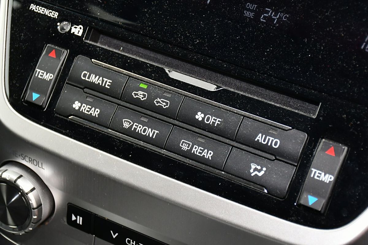 2020 Toyota Landcruiser Sahara VDJ200R