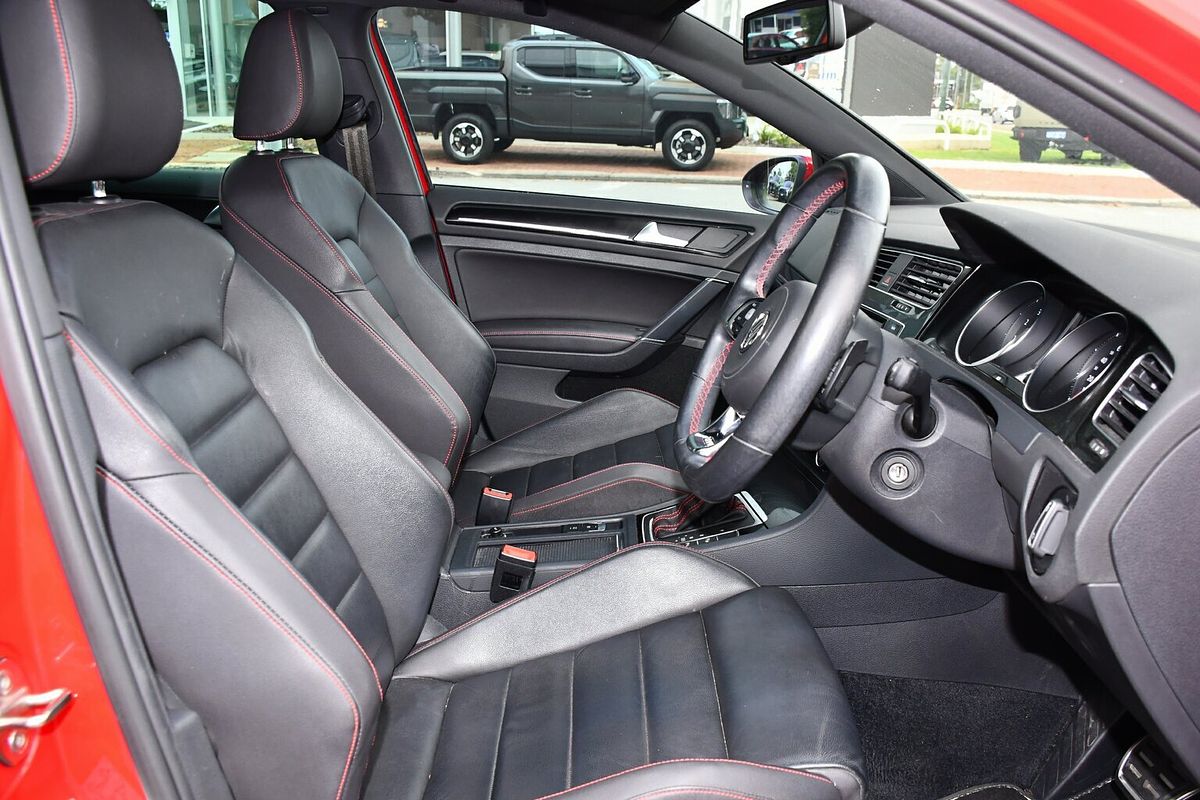 2014 Volkswagen Golf GTI Performance 7
