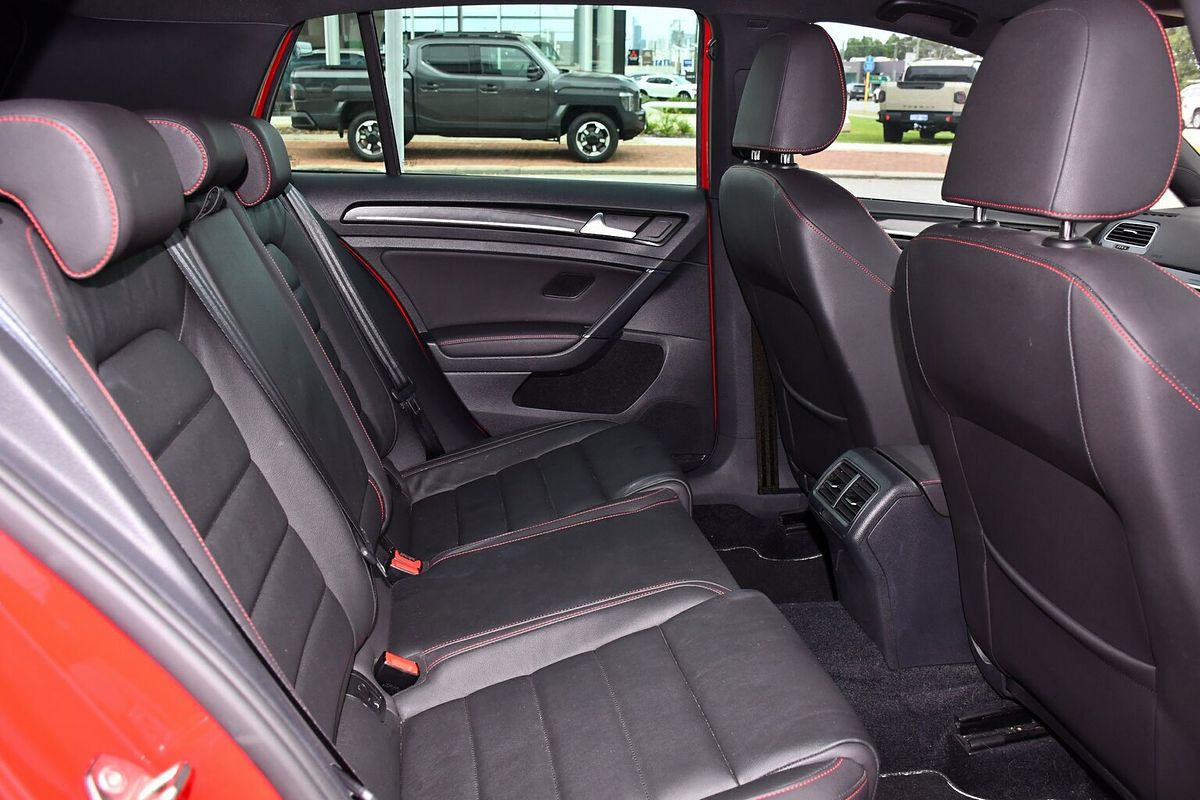 2014 Volkswagen Golf GTI Performance 7