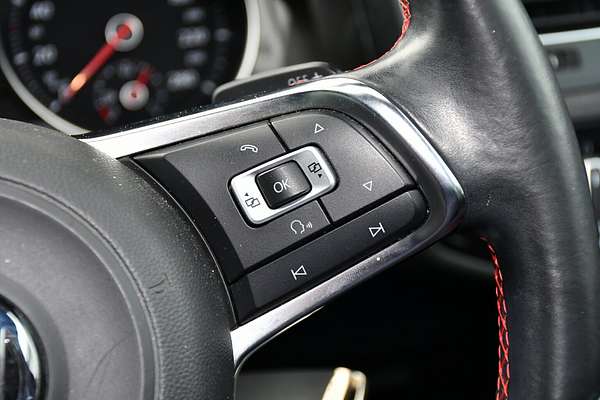 2014 Volkswagen Golf GTI Performance 7