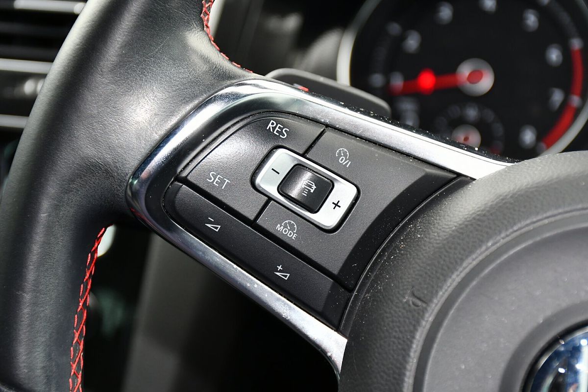 2014 Volkswagen Golf GTI Performance 7