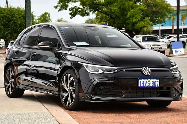 2023 Volkswagen Golf 110TSI R-Line 8