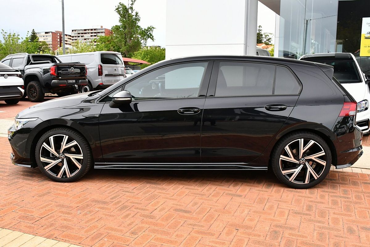 2023 Volkswagen Golf 110TSI R-Line 8