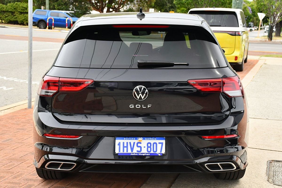 2023 Volkswagen Golf 110TSI R-Line 8