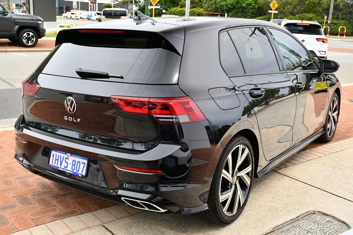 2023 Volkswagen Golf 110TSI R-Line 8