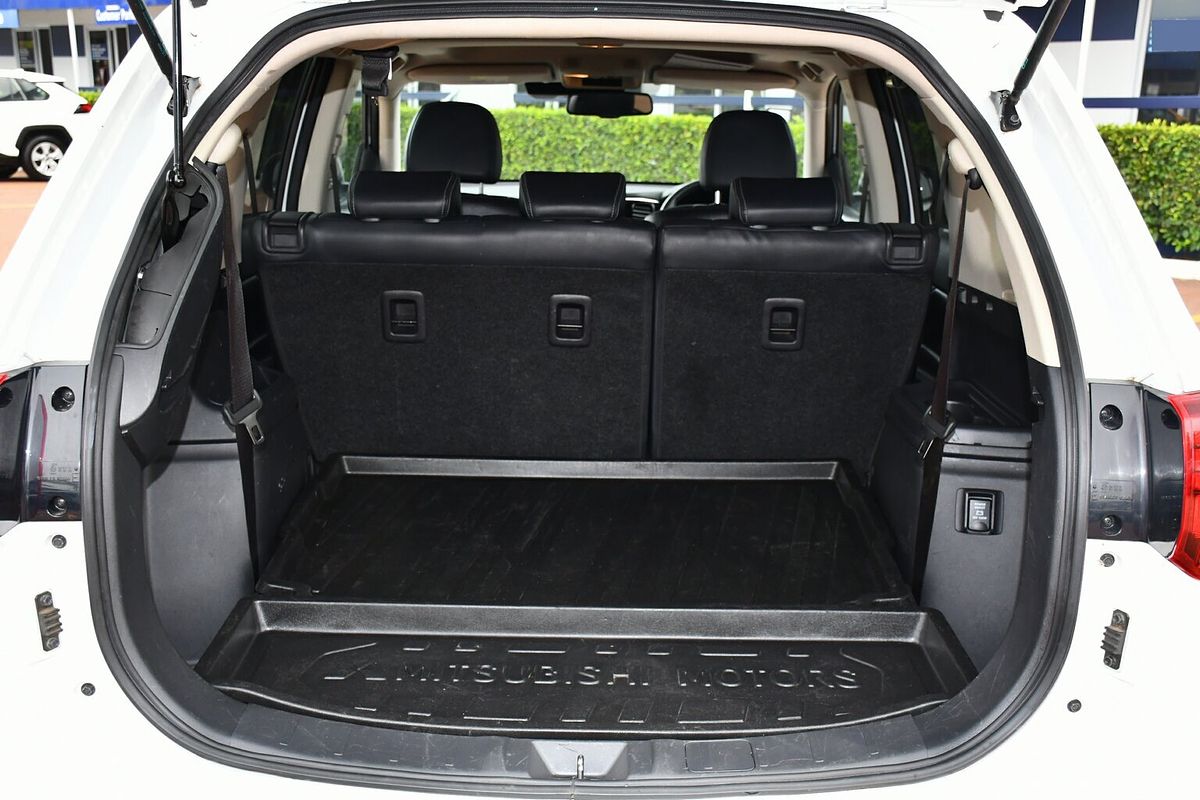 2021 Mitsubishi Outlander Exceed ZL