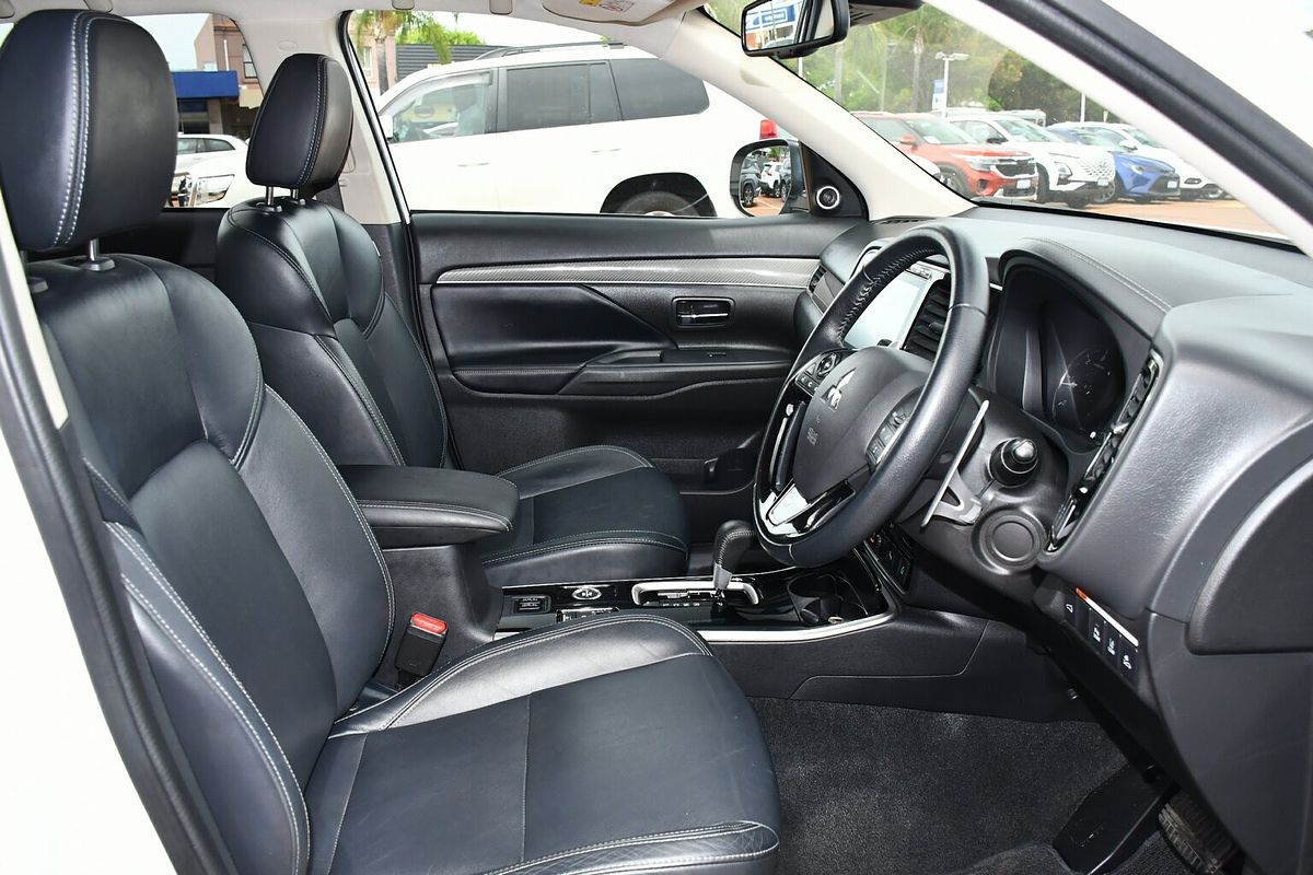 2021 Mitsubishi Outlander Exceed ZL