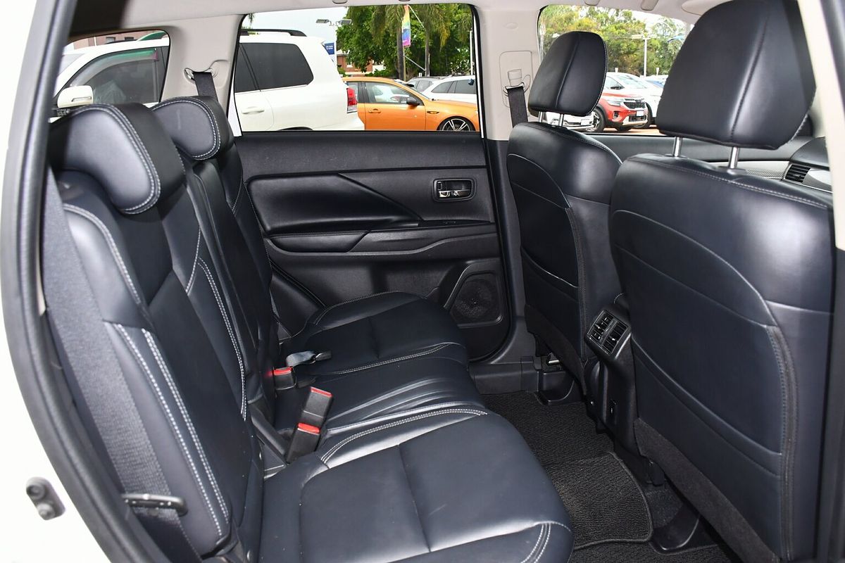 2021 Mitsubishi Outlander Exceed ZL