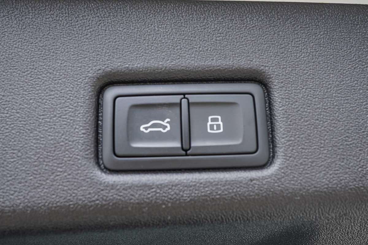 2025 Audi Q5 TDI 150kW Sport GU