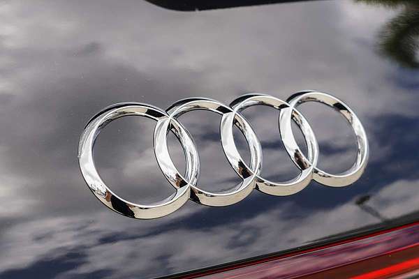 2024 Audi Q4 e-tron 55 F4